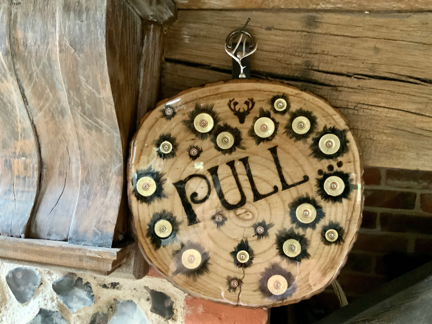 Field Sport Plaque “PULL”
