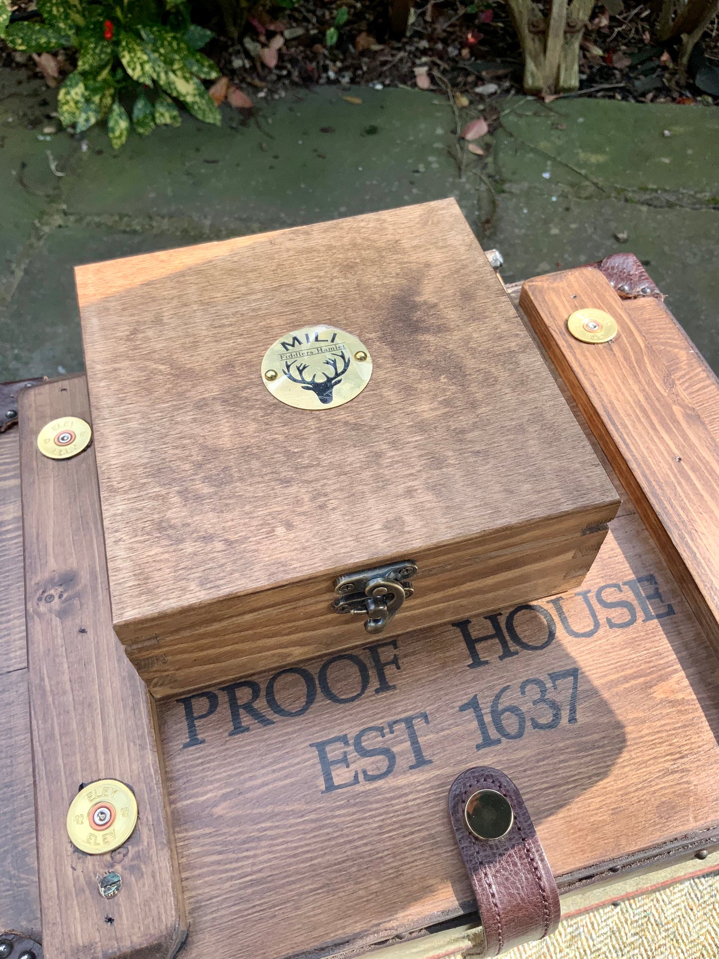 Shooting Peg Box - 9 Peg Beech Wood with Mili Emblem