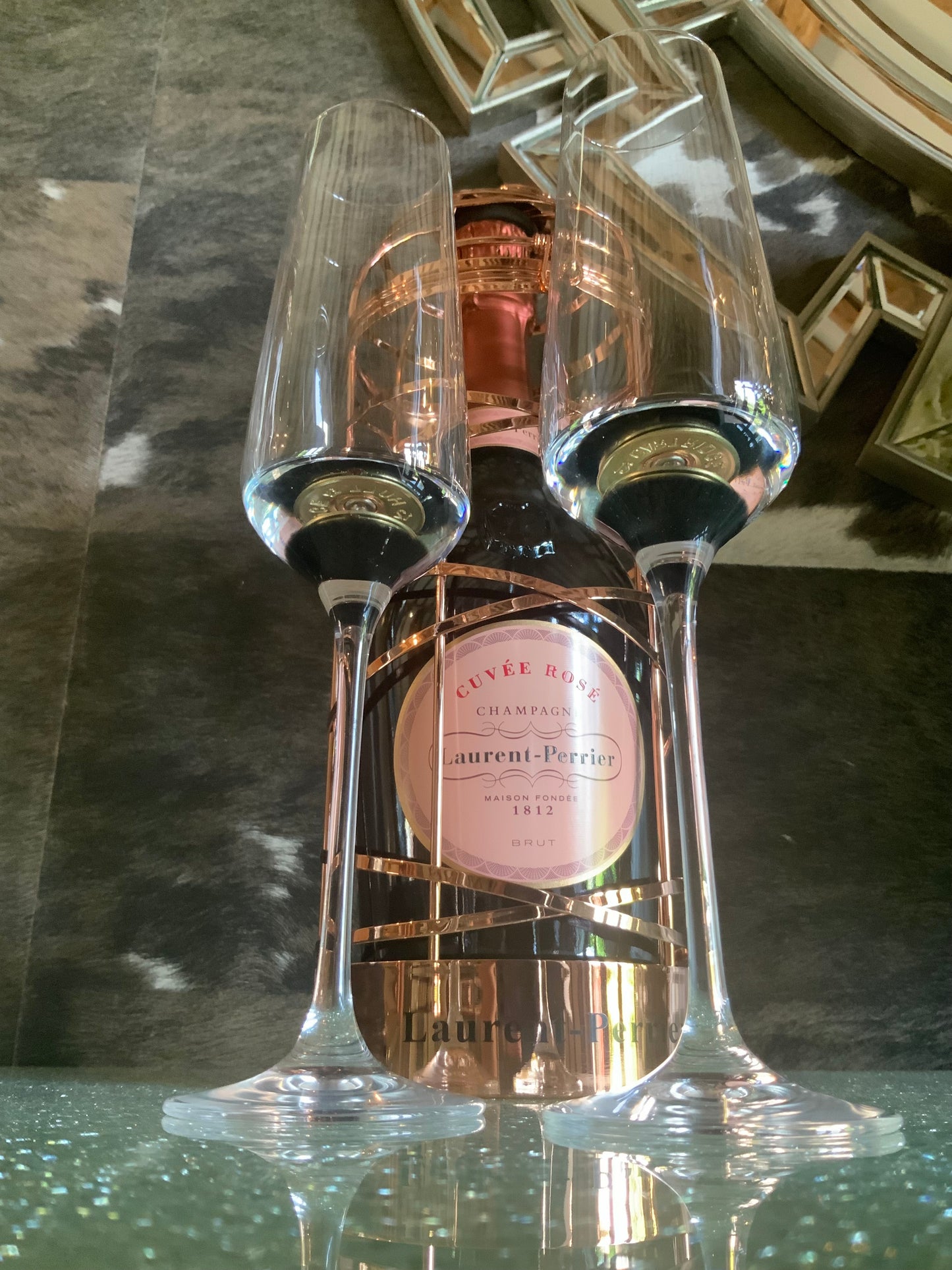 Champagne flute glasses with cartridge